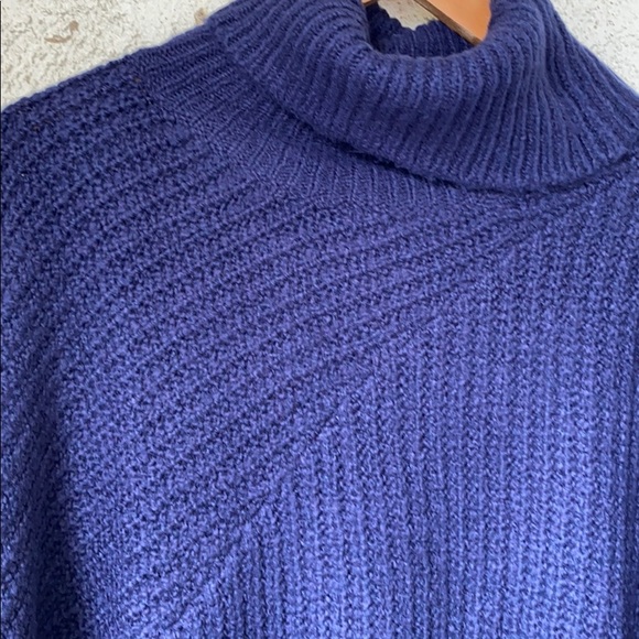 CHELSEA28 Cozy Chunky Turtleneck Sweater Size L - Picture 5 of 6